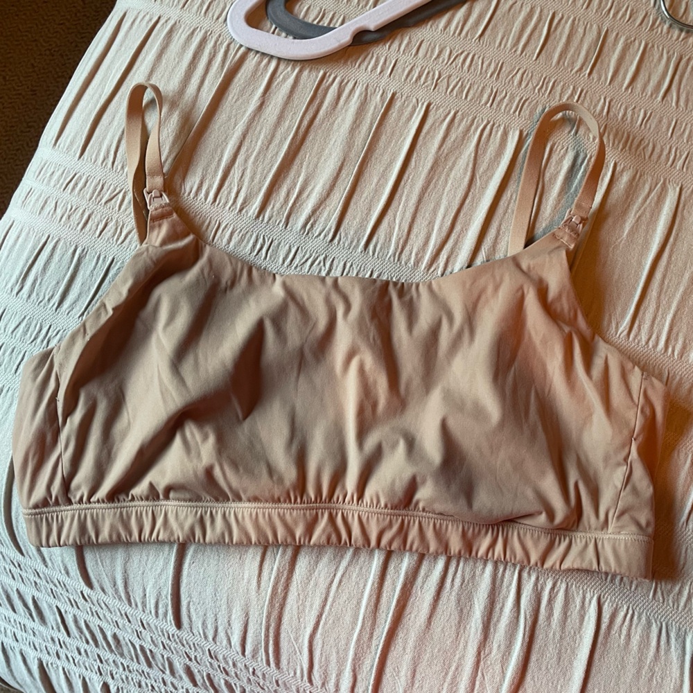 Momanda Seamless Tan Pumping Bralette
